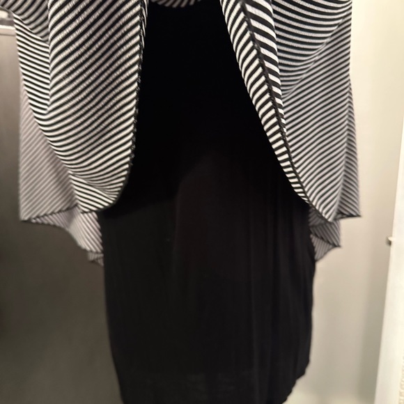 Casual Blouse - Picture 6 of 8